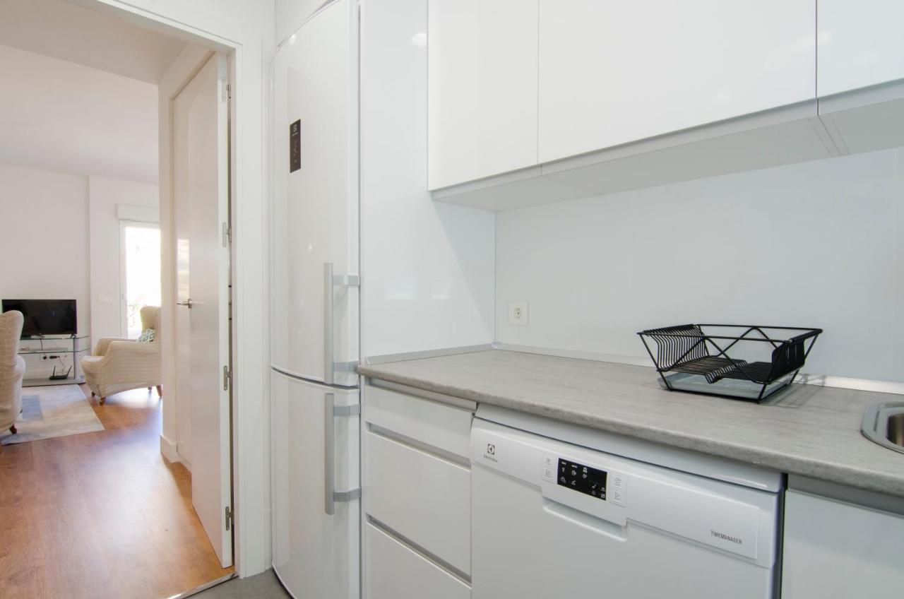2 Bedrooms 2 Bathrooms Furnished - Bernabeu - Business Area With Terrace - Minty Stay Madrid Extérieur photo
