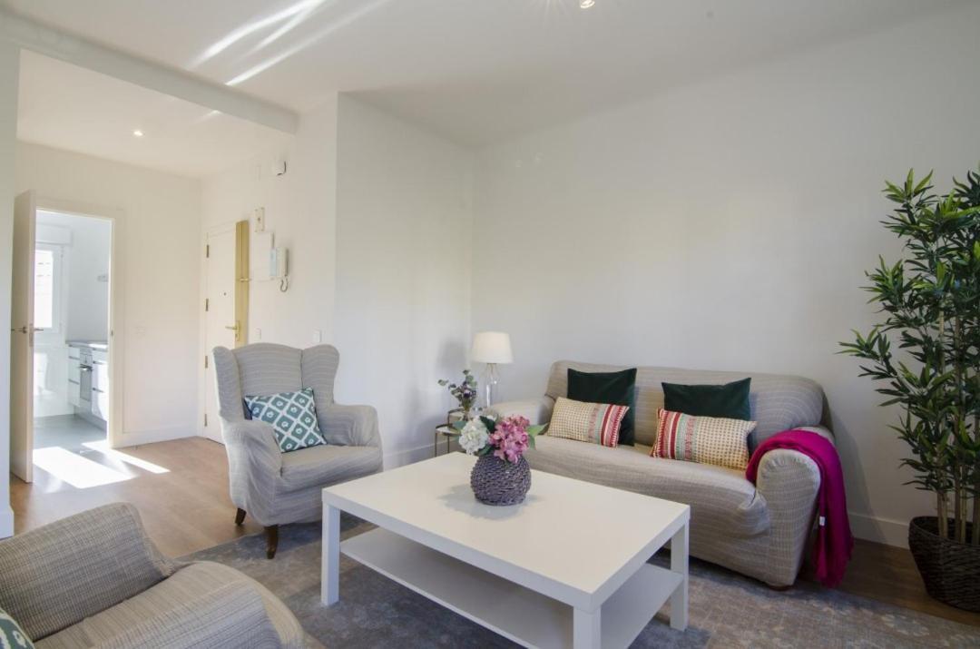 2 Bedrooms 2 Bathrooms Furnished - Bernabeu - Business Area With Terrace - Minty Stay Madrid Extérieur photo